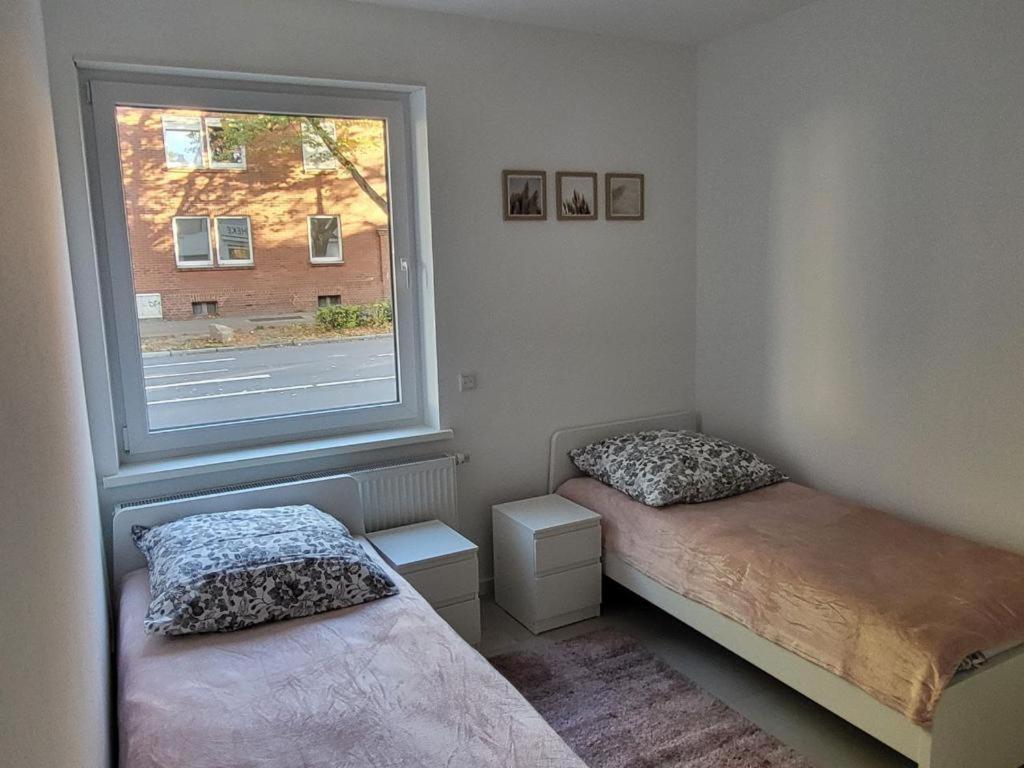 Monteurzimmer Mit Zwei Einzelnen Betten In Einer 3Zi Wohnung Mit Kuche Und Bad Osnabrück Dış mekan fotoğraf