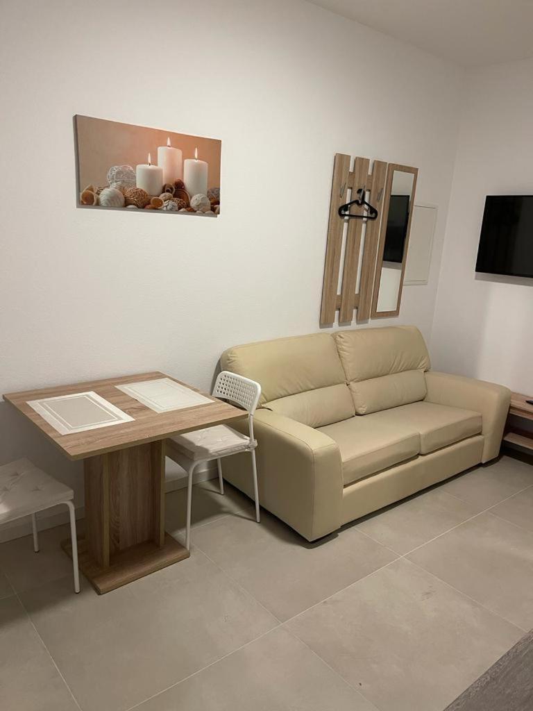 Monteurzimmer Mit Zwei Einzelnen Betten In Einer 3Zi Wohnung Mit Kuche Und Bad Osnabrück Dış mekan fotoğraf